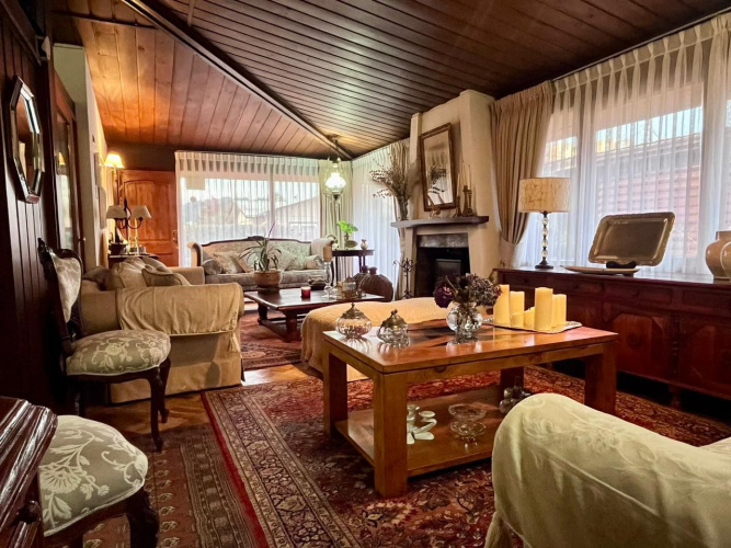 Francia, 4 Habitaciones Habitaciones, ,3 BathroomsBathrooms,Casa,A la venta,Francia,1068